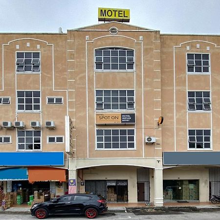Spot On 89907 Motel Impian Seri Manjung Kültér fotó