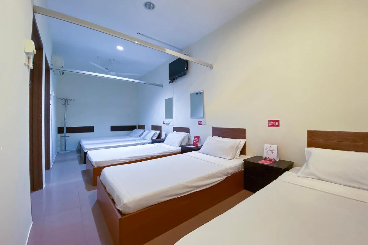 Spot On 89907 Motel Impian Seri Manjung Kültér fotó