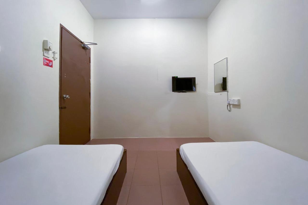 Spot On 89907 Motel Impian Seri Manjung Kültér fotó