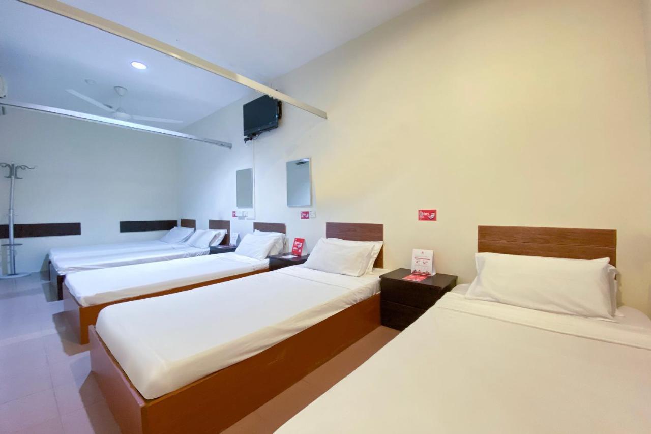 Spot On 89907 Motel Impian Seri Manjung Kültér fotó
