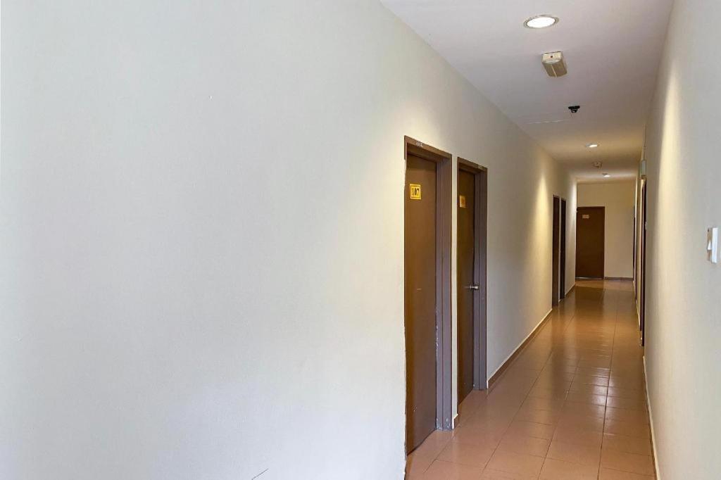 Spot On 89907 Motel Impian Seri Manjung Kültér fotó