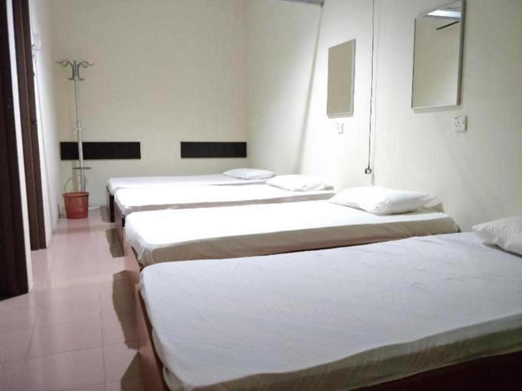Spot On 89907 Motel Impian Seri Manjung Kültér fotó