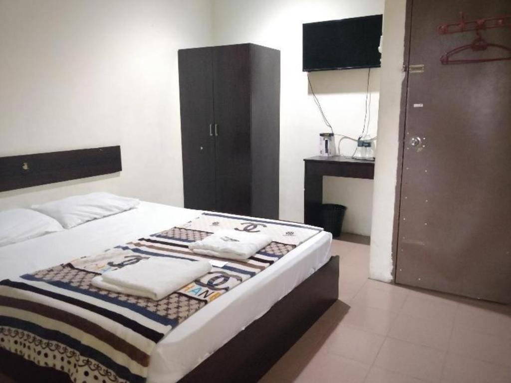 Spot On 89907 Motel Impian Seri Manjung Kültér fotó