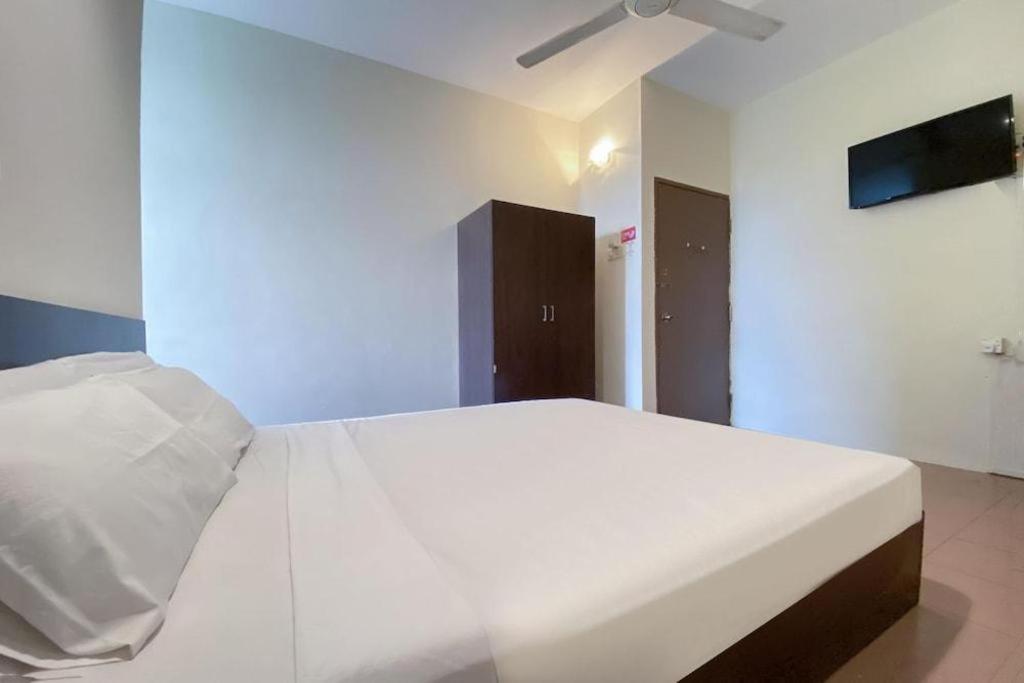 Spot On 89907 Motel Impian Seri Manjung Kültér fotó