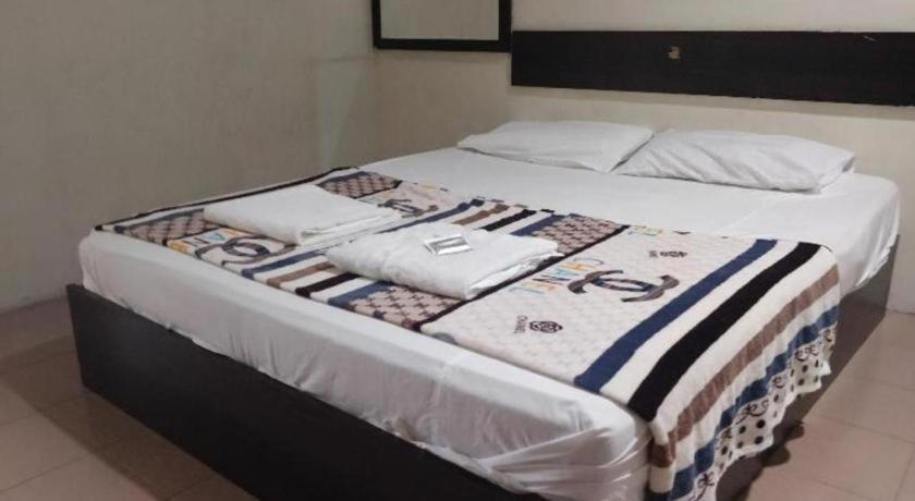 Spot On 89907 Motel Impian Seri Manjung Kültér fotó
