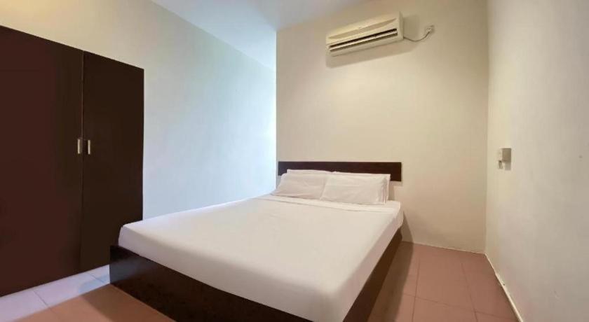 Spot On 89907 Motel Impian Seri Manjung Kültér fotó